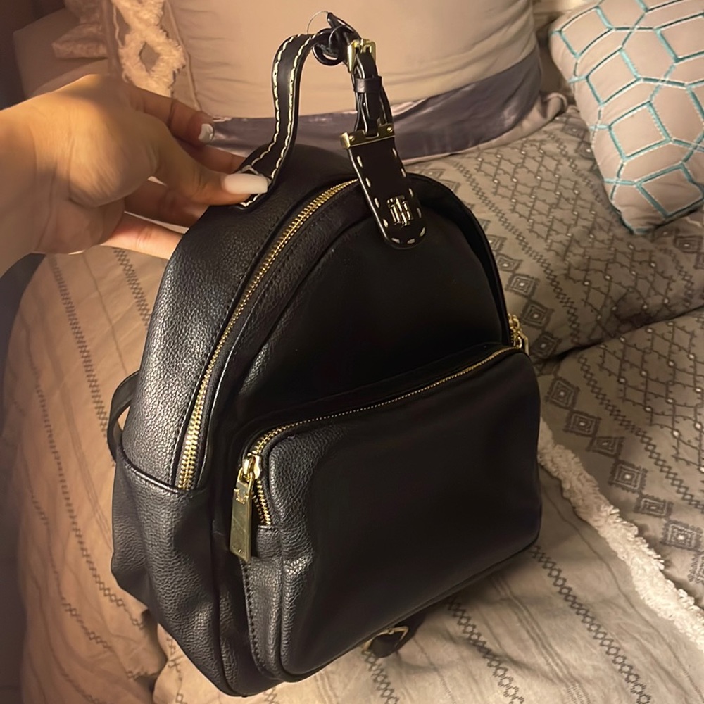 Cute Tommy Hilfger bag